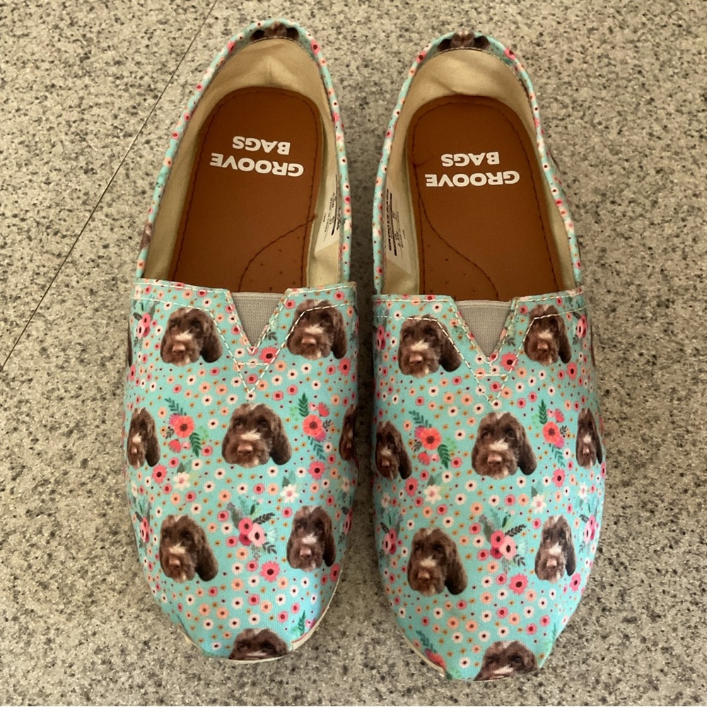 GrooveBags Slip-on Dog Shoes, Women’s Sz 6.5W (EU-37)